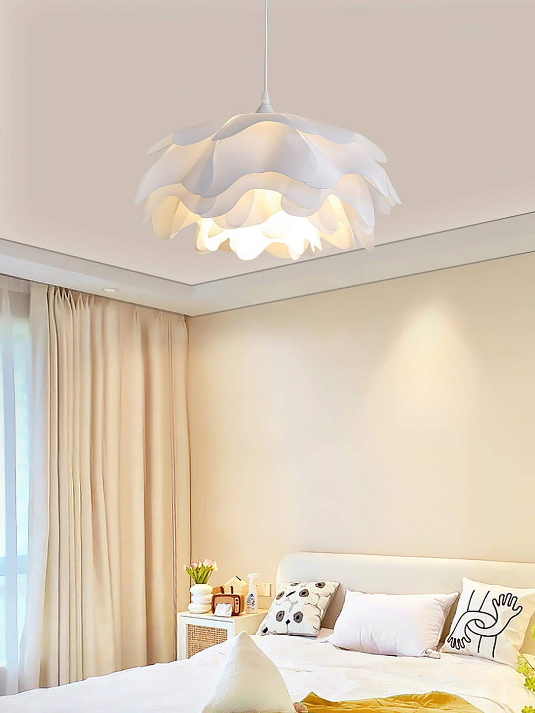 Hvid blomster loftslampe