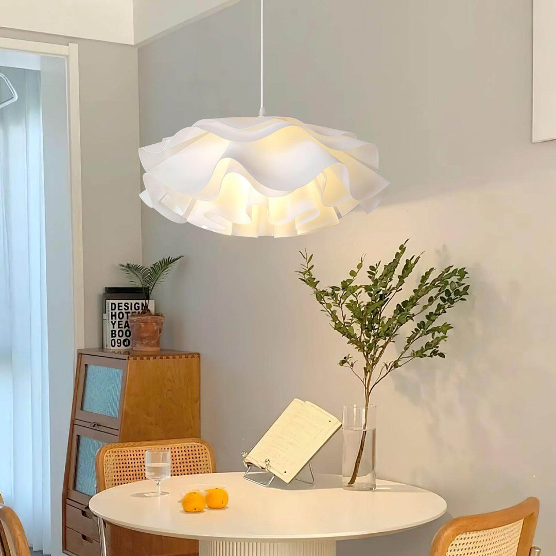 Hvid blomster loftslampe