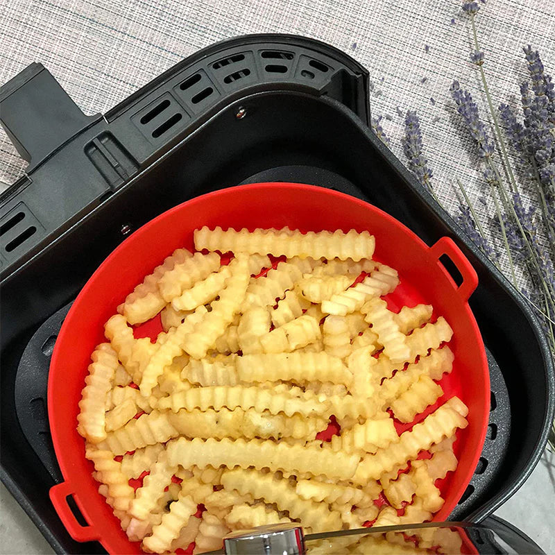 Airfryer-silikoniastia ja hansikasetti keittiöön, moniväriset, rei’itetyt reunat, parantaa kypsennystuloksia.