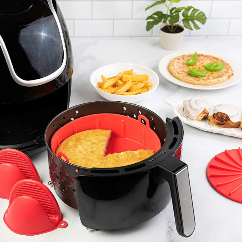 Airfryer-silikoniastia ja hansikasetti keittiöön, moniväriset, rei’itetyt reunat, parantaa kypsennystuloksia.