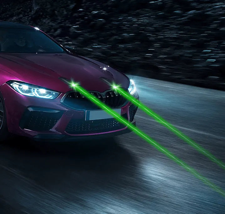 Bilens tag-laser advarselslys sort/hvid forbedrer synlighed i mørke og reflekterer effektivt lys mod himlen.