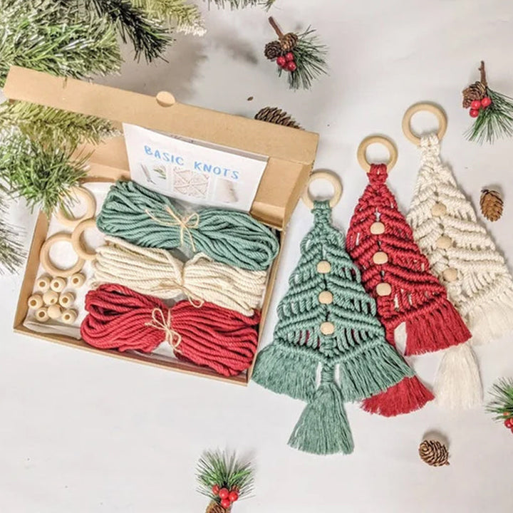 DIY julepynt, håndlavet sæt, sart og farverigt, til at skabe juledekorationer.