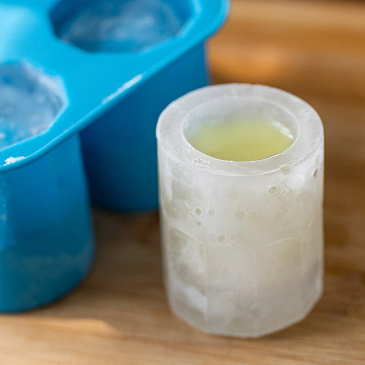 DIY Shottiglas i Is, moderne design, klart og iset udseende. Perfekt til fester, bringer kølighed til dine glas.