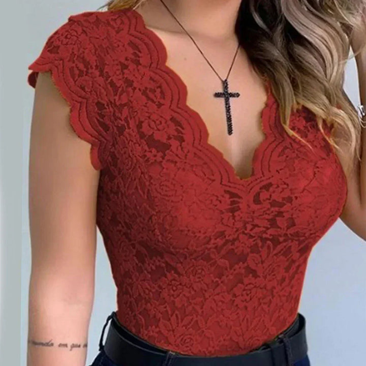 Dameærmeløs V-hals bluse med piping, let og åndbar, perfekt til sommerbrug.