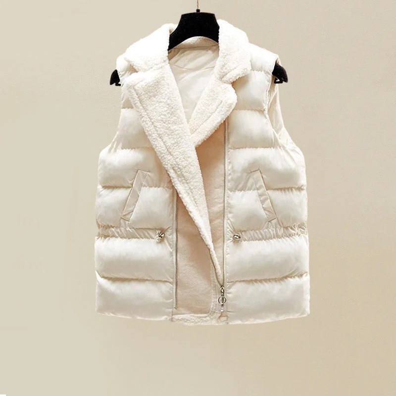 Elegant dame 3-delt beige sæt, ensfarvet, velegnet til både afslappede og festlige begivenheder.
