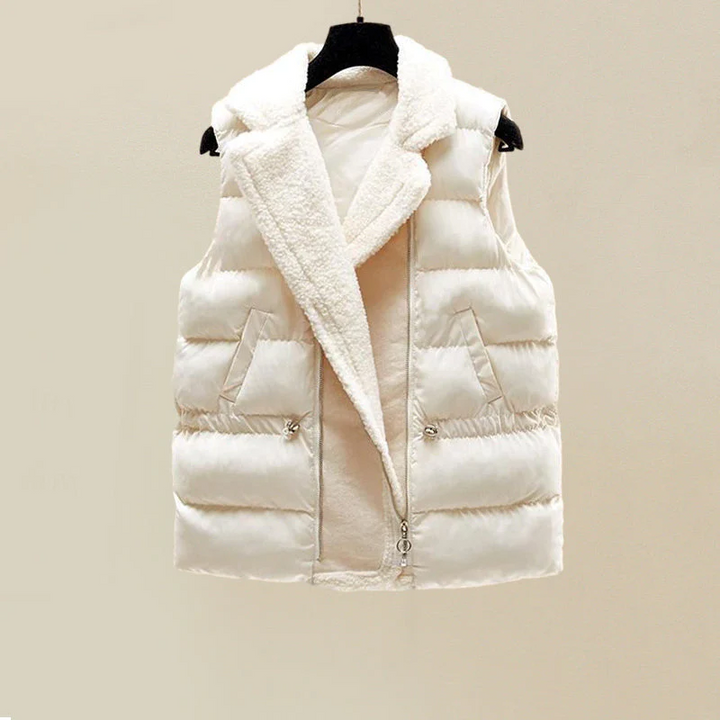 Elegant dame 3-delt beige sæt, ensfarvet, velegnet til både afslappede og festlige begivenheder.