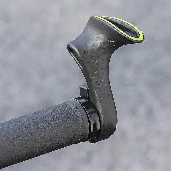 Ergonomiske cykelhåndtag i kulfiber, stilrent sort design forbedrer håndposition og reducerer vibrationer under cykling.