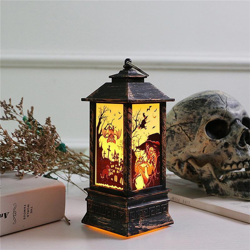 Halloween LED flamme lampe i græskarform, holdbart PVC og akryl, mystisk dekoration til indendørs og udendørs brug.