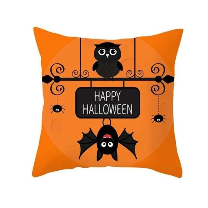 Halloween græskar pudebetræk, klare farver og sjove græskarmotiver skaber en festlig atmosfære i hjemmet.