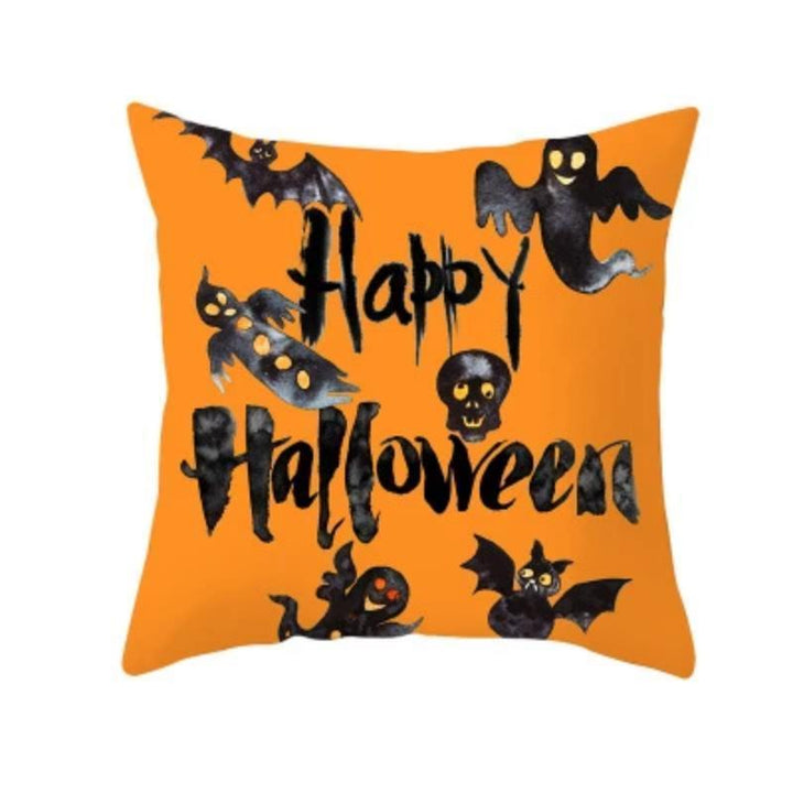 Halloween græskar pudebetræk, klare farver og sjove græskarmotiver skaber en festlig atmosfære i hjemmet.