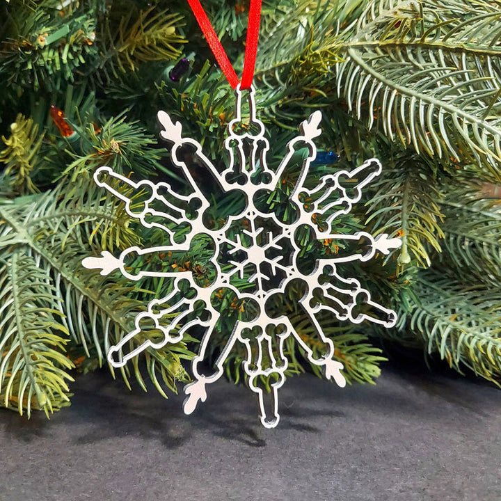 Sølvfarvet metal julekrystal dekoration til jul, skinnende og moderne design tilføjer glans og festlighed til dit hjem.