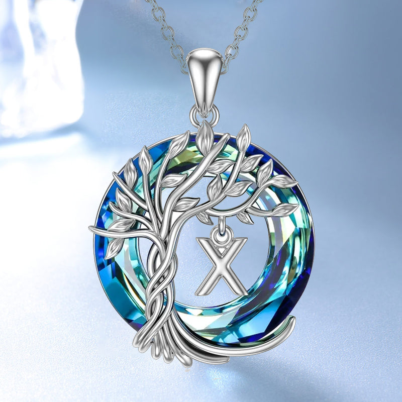 Livets træ krystalvedhæng til kvinder, sølv og blå krystal, elegant og tidløst design.