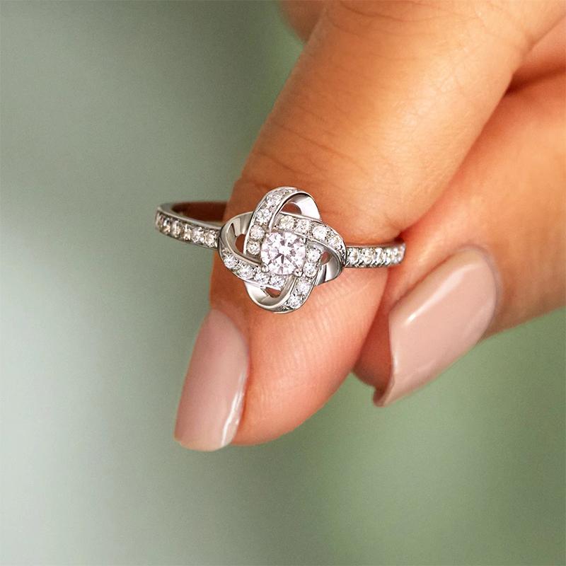 Dame sølv knude ring og halskæde sæt, symboliserer evigt venskab, perfekt som gave til kvinder.