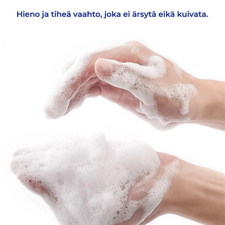 Lysnende ansigtsrens, hvid tube med grønne detaljer, velegnet til alle hudtyper.