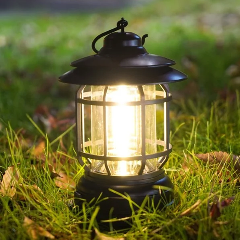Bærbar LED retro-lampe til udendørs brug, enkelt retrodesign, vandtæt konstruktion, magnetisk fastgørelse, 360° belysning.