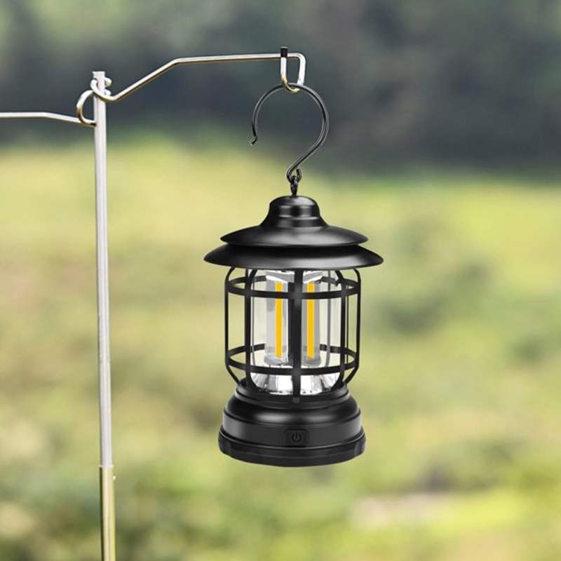 Bærbar LED retro-lampe til udendørs brug, enkelt retrodesign, vandtæt konstruktion, magnetisk fastgørelse, 360° belysning.
