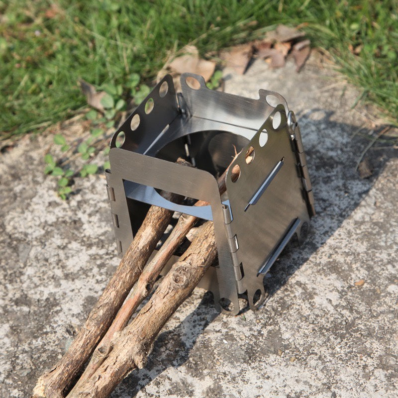 Bærbar kompakt BBQ-sæt til udendørs brug, rustfrit stål, velegnet til rygsækrejser og picnics, lommeformat design.