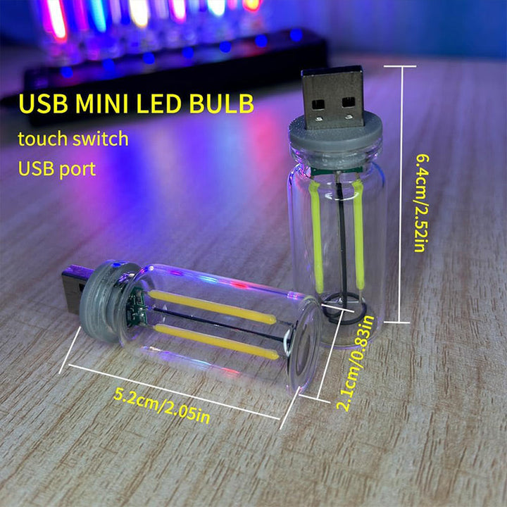 Bærbar LED Glas Natlampe med Berøringskontrol, strømlinet design, USB-tilslutning, flerfarvet belysning, brug i soveværelse.