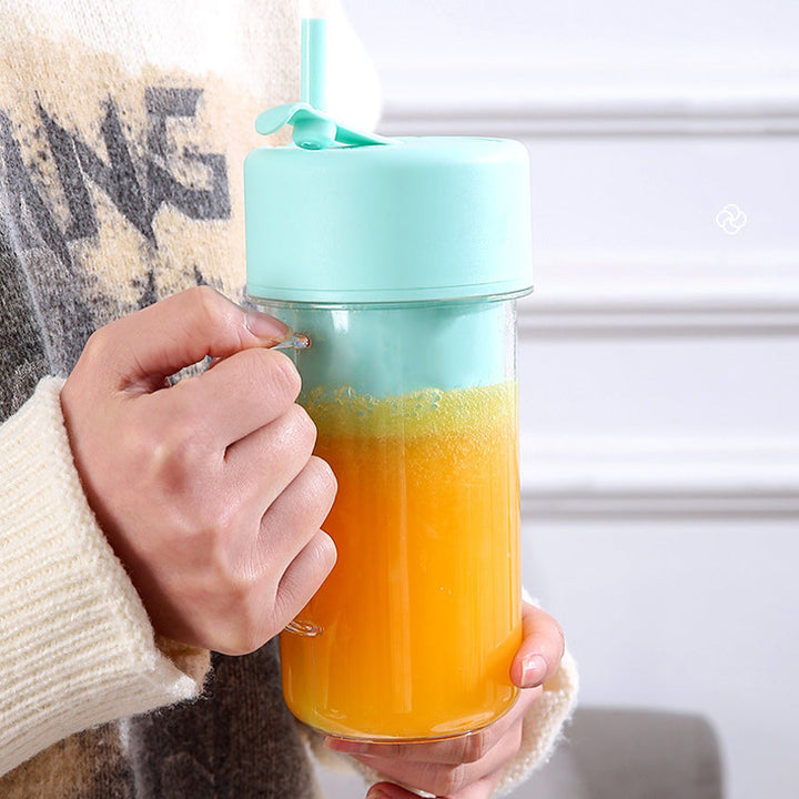 Kannettava ladattava mehustaja, tehokas ja kompakti, musta, 6-teräinen, BPA-vapaa, 420 ml kapasiteetti, teknologia ja gadgeti