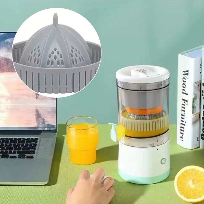 Bærbar trådløs juicer, hvid, USB-opladelig, til frugt og grønt. Kompakt, effektiv, BPA-fri.