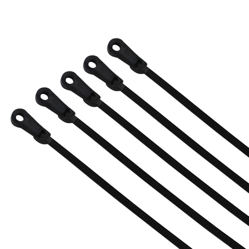 Holdbar selvlåsende nylon kabelbinder med skruehul, i sort, til at organisere kabler på en væg.