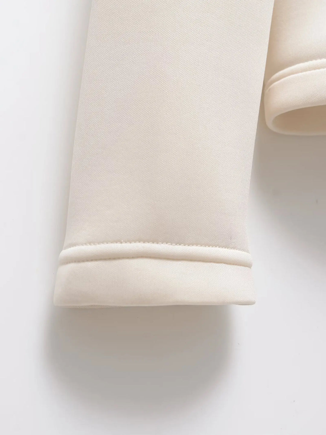 Kevyt naisten hengittävä hupparimallinen kevättakki, säädettävä huppu, herringbone-vuori, täydellinen kevätsäihin.