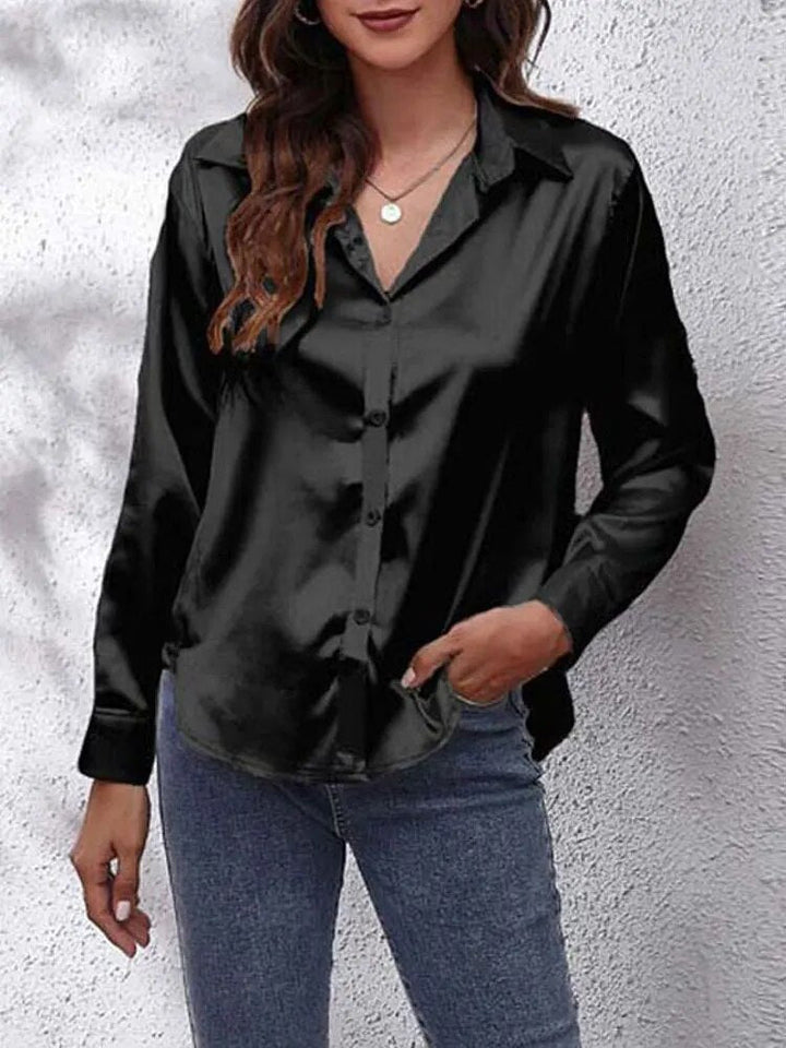 Skinnende dame satin skjorte, lange ærmer, glat skinnende overflade, alsidigt design, elegant stil, egnet til alle anledninger