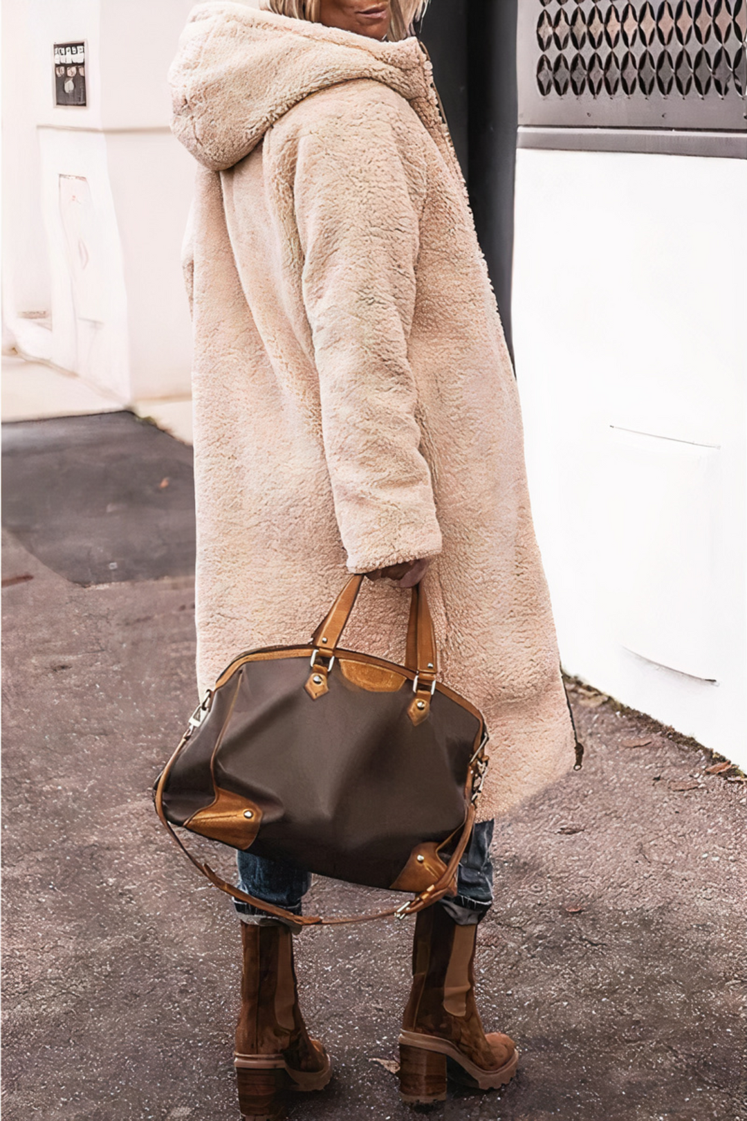 Vendbar dame lang parka, teddyfor, flerfarvet, med hætte, varm vinterjakke, elegant og alsidigt design.
