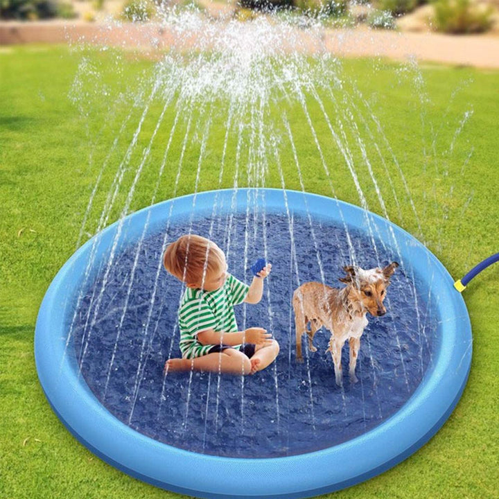 Sammenklappelig vandlegemåtte i klar blå PVC til børn og kæledyr, perfekt til sommerafkøling.