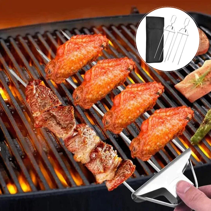 Grillspyd i rustfrit stål med tre kroge, moderne og holdbart design i rustfrit stål, plads til flere ingredienser.