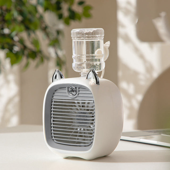 Kompakt bærbar luftkøler med USB-opladning, tilgængelig i farverne grøn, pink, hvid og gul.