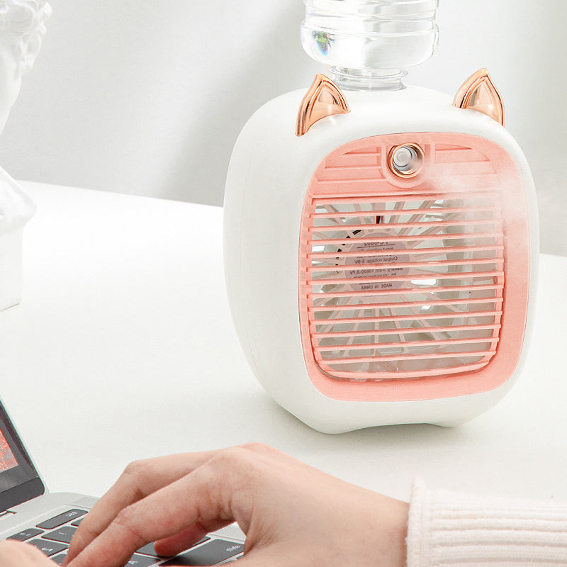 Kompakt bærbar luftkøler med USB-opladning, tilgængelig i farverne grøn, pink, hvid og gul.