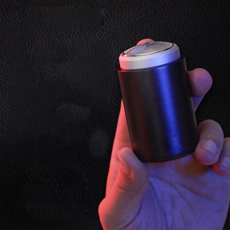 Kompakti kannettava miniparranajokone miehille, tehokas 0,1 mm teräverkon leikkaus ja USB-ladattava.