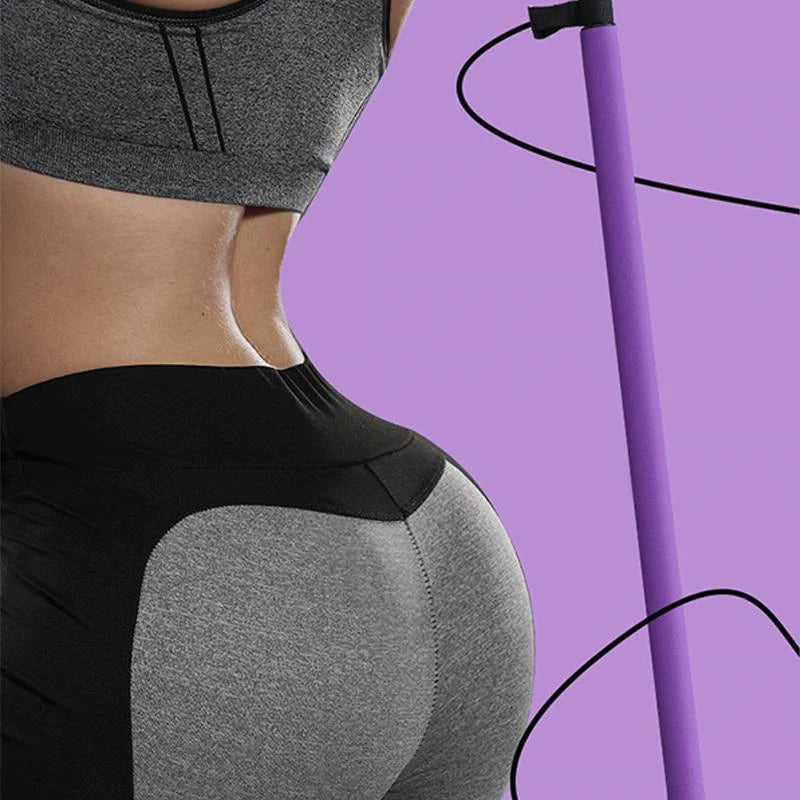 Kompakt violet bærbart Pilates-stangssæt med modstandsbånd, ideelt til alsidig kropstræning og nem transport.