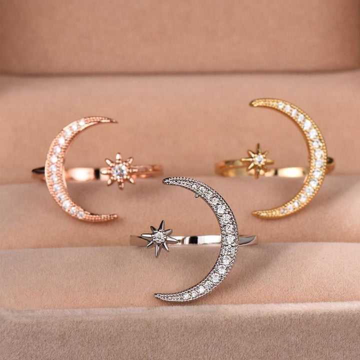 Kvinders Måne & Stjerne ring, halvmåne design med zirkonia dekorationer, tilgængelig i sølv, guld, rosaguld.