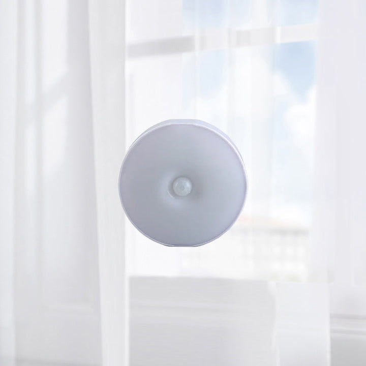 Smart LED-lys, rund form, bevægelsessensor, energieffektiv, multifunktionel, klart lys, indendørs.