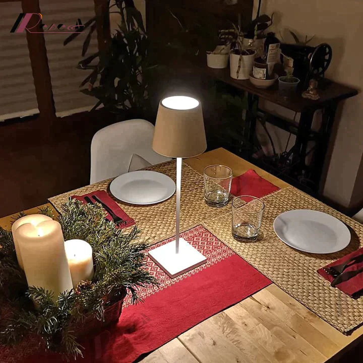Trådløs, stilfuld bordlampe med LED-lys, moderne design, touch-knap, bærbar og kompakt skrivebordslampe.