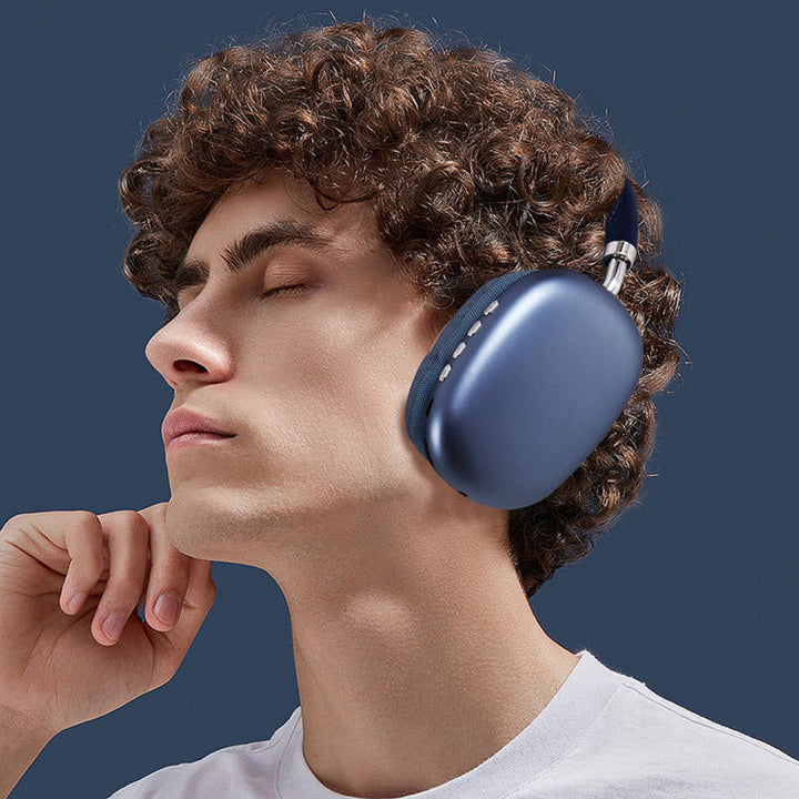 Trådløse komfortable over-ear Bluetooth-hovedtelefoner, stilfuldt sort design, bløde ørepuder, kraftfuld lydgengivelse.