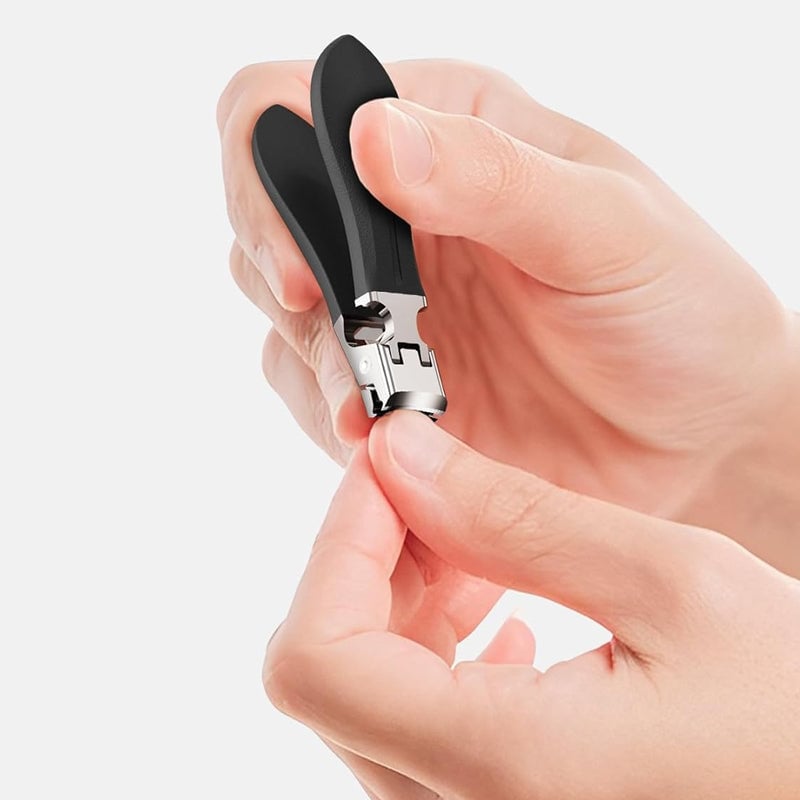 Bredmundet, stænkfri negleklipper, ergonomisk design, sort eller orange, buet klinge, rustfrit stål.