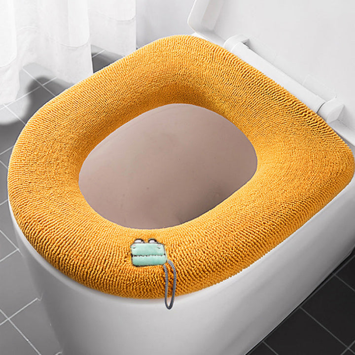 Varmt polyester toiletbræt-betræk i lysegrå, blødt og behageligt anbefalet til vinterbrug.