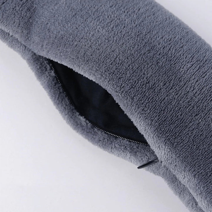 Opvarmende og masserende tørklæde til kvinder, tilgængelig i grå, rød og lilla, lavet af polyester, perfekt til vinterbrug for komfort og stil.