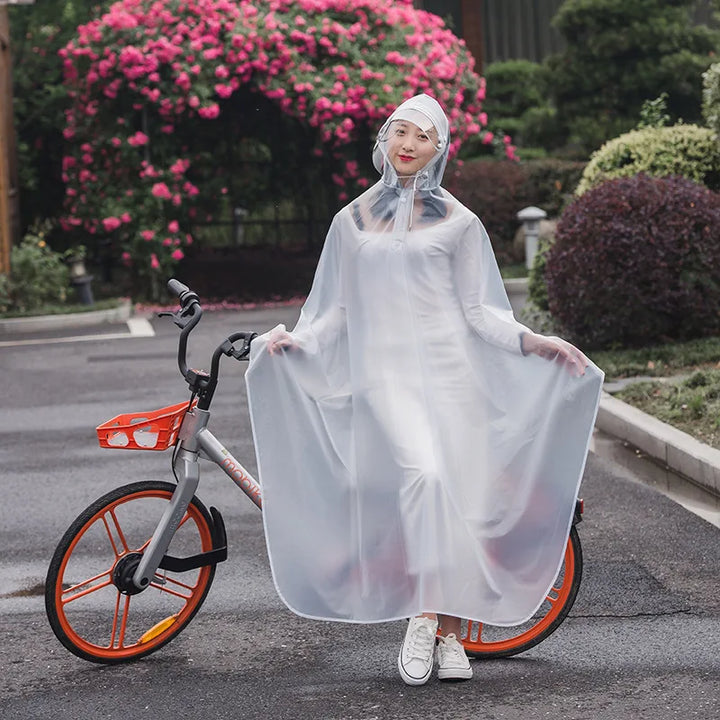 Gennemsigtig unisex cykeljakke i PVC, regn- og vindtæt, perfekt til udendørs brug.