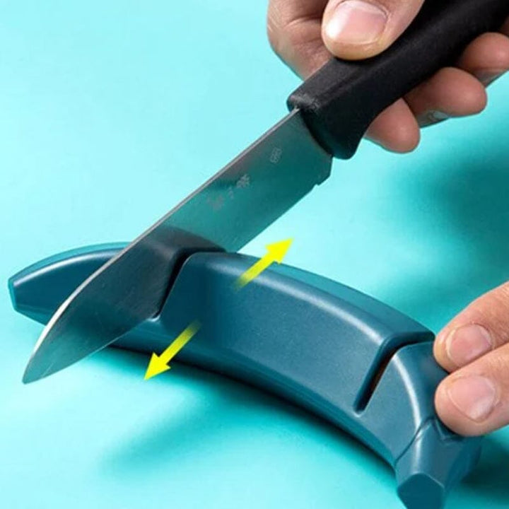 Kreativ knivsliber med banan-design, gul farve, kompakt størrelse, et sjovt og praktisk tilbehør til køkkenet.