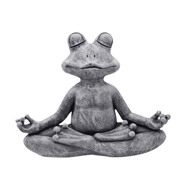 Meditativ hund harpiks havepynt, siddende med krydsede ben i en fredfyldt positur, velegnet til indendørs og udendørs brug.