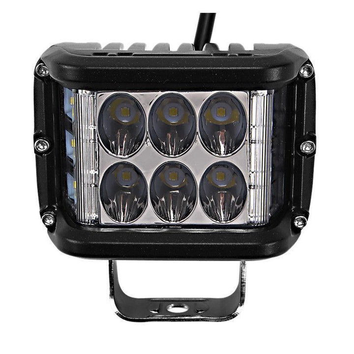 Ravnefarvet off-road LED ekstralys, aluminiumshus, effektiv køling, 9,5x14,5x8cm, 4200 LM, energieffektiv.