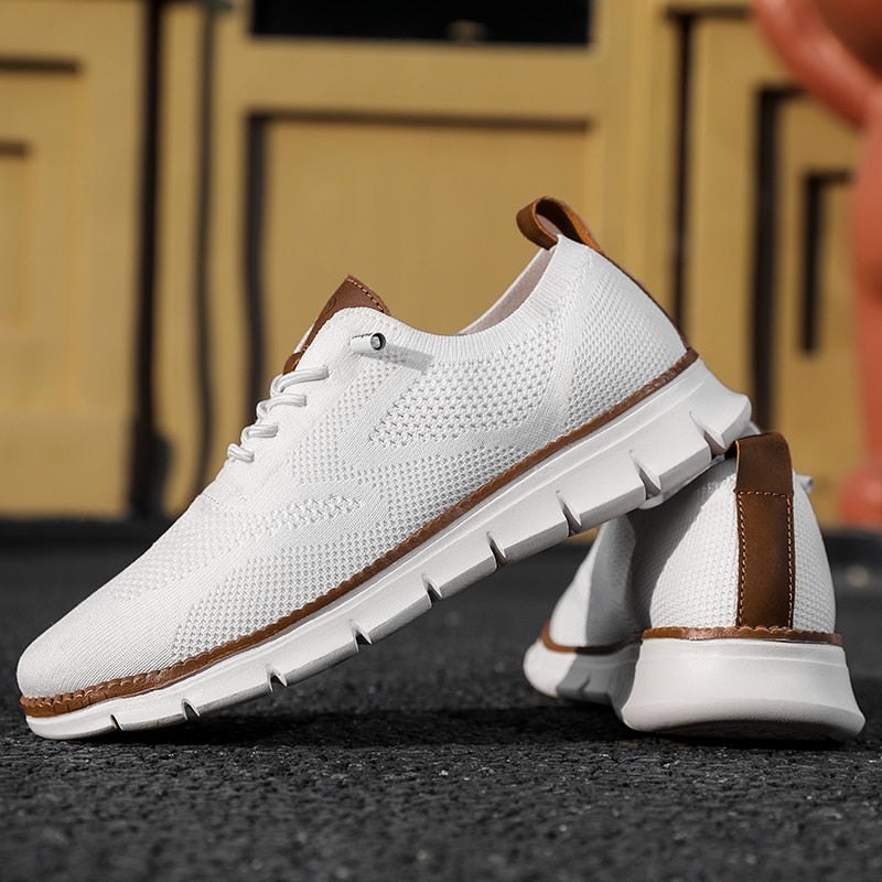 "Miesten Flyknit Tenniskengät, hengittävä ja kevyt muotoilu, sivukuva, moderni ja minimalistinen ulkoasu"