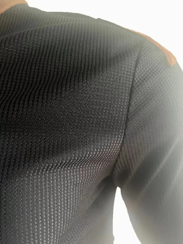 "Miesten harmaa vohveli Henley-paita, V-pääntie, slim fit, hengittävää ja kevyttä materiaalia, moderni ja tyylikäs look."
