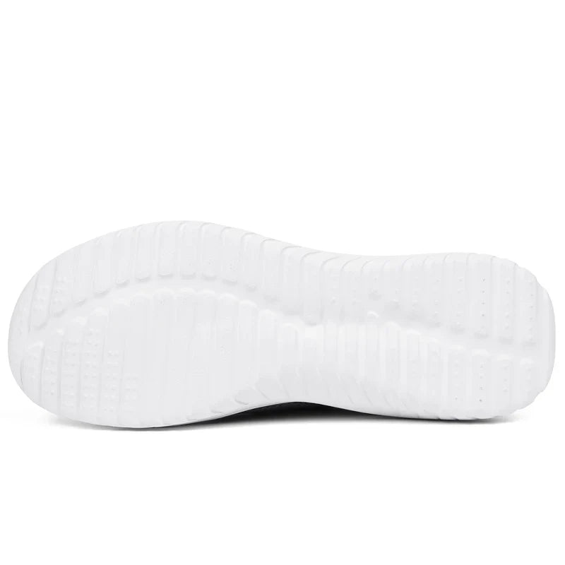 Klassiske høje canvas sneakers til mænd og kvinder, med støttende ankel, slidstærkt og åndbart canvas samt blød sål.