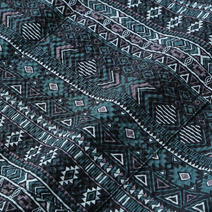 "Miesten kesäpaita vintage-printillä, pehmeä puuvilla, ainutlaatuinen design, lyhyet hihat, täydellinen rentoihin ja muodolli