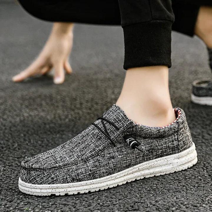 Miesten kevyt mokkanahkainen nauhallinen loafer, tyylikäs ja mukava, liukumaton pohja, sopii arkeen ja juhlaan.